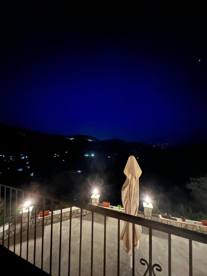Vikendica,Bungalovi Lipska Pecina 센틴제 외부 사진